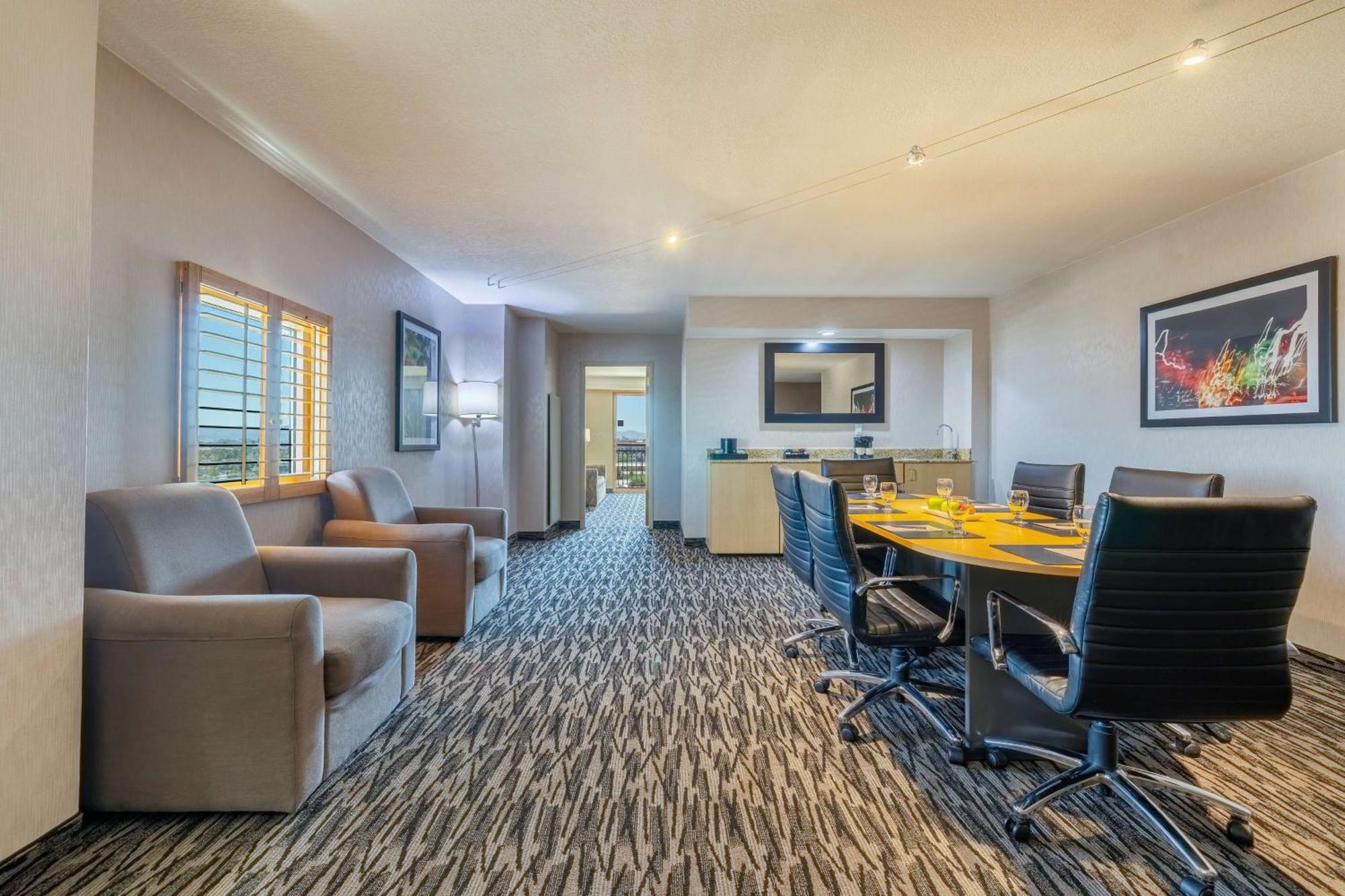 Embassy Suites By Hilton Convention Center Las Vegas Dış mekan fotoğraf